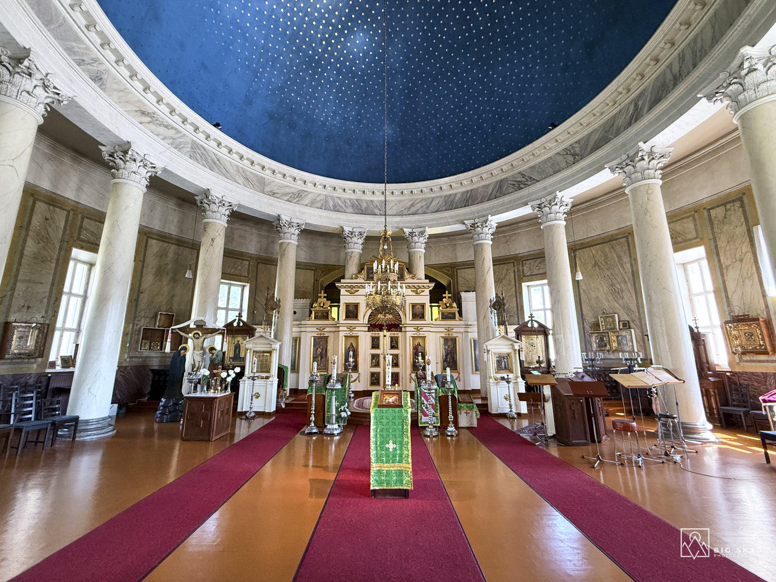 Im Innern der orthodoxen Kirche in Turku