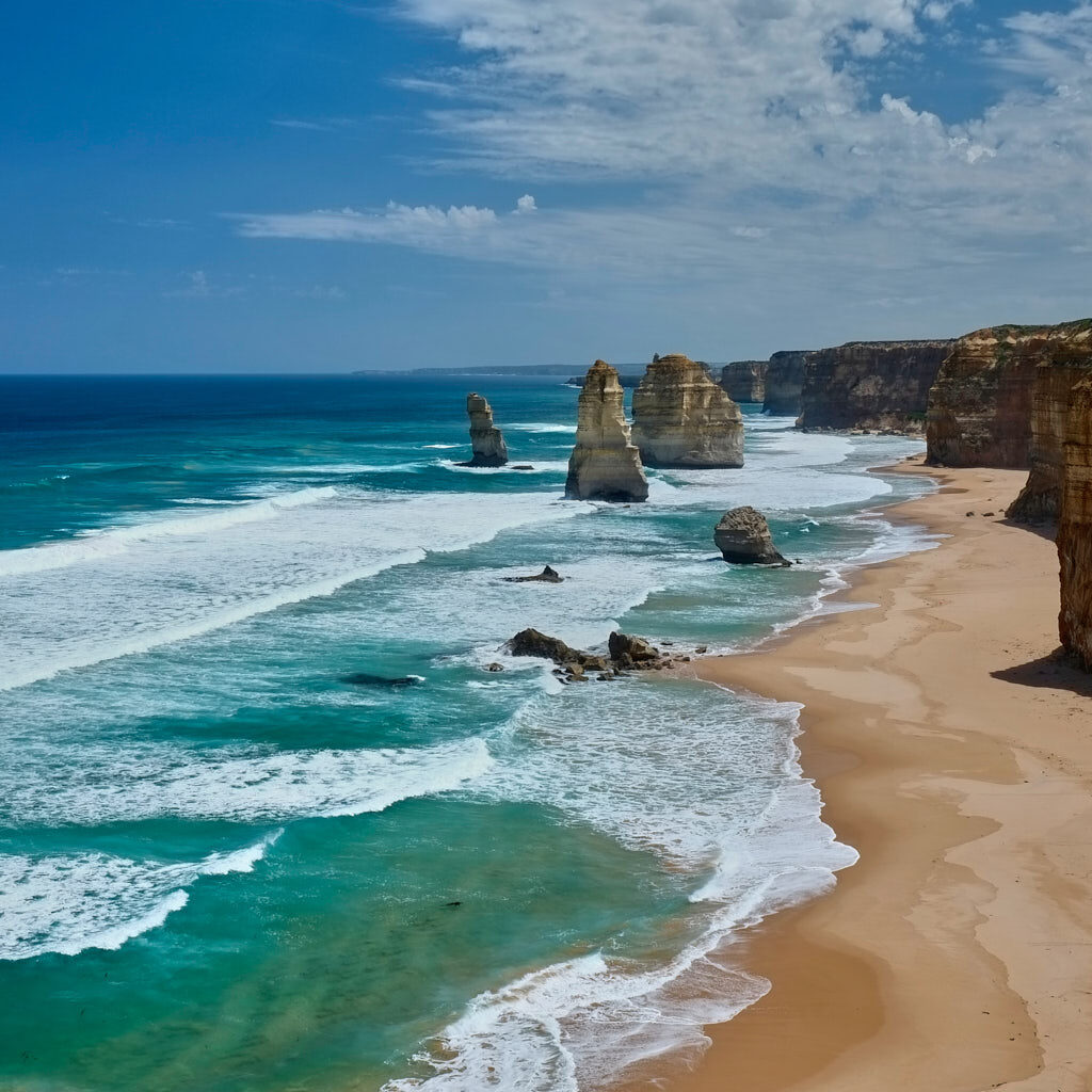 Blick auf die 12 Apostel an der Great Ocean Road in Australien